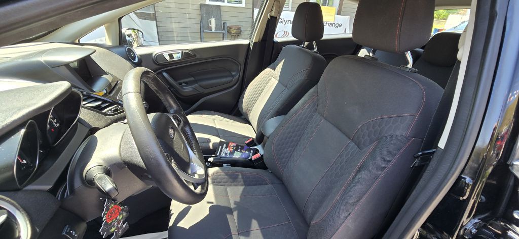 2016 Ford Fiesta Image 15