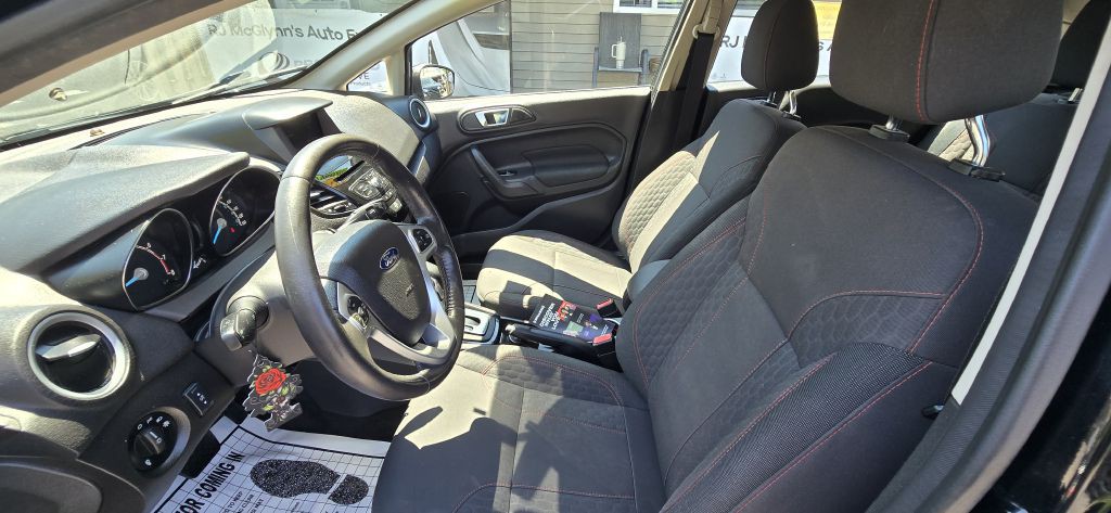 2016 Ford Fiesta Image 16