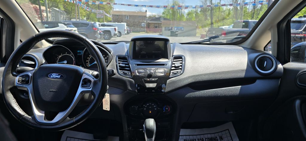 2016 Ford Fiesta Image 25