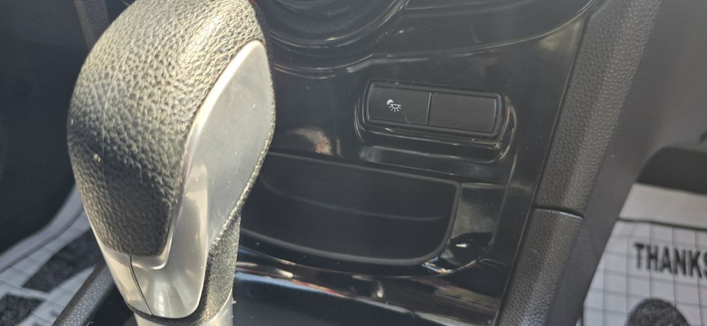 2016 Ford Fiesta Image 30