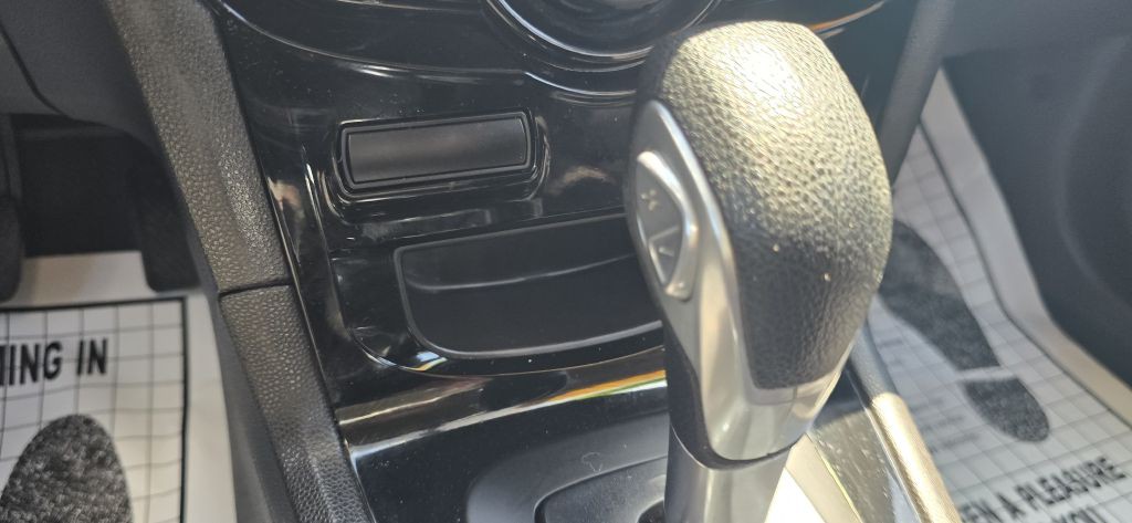 2016 Ford Fiesta Image 31