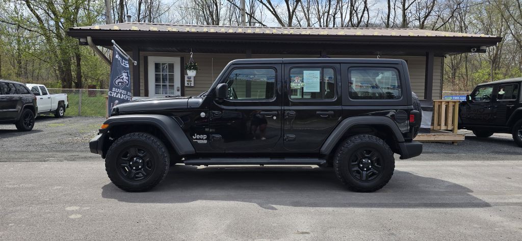 2018 Jeep Wrangler Unlimited Image 2
