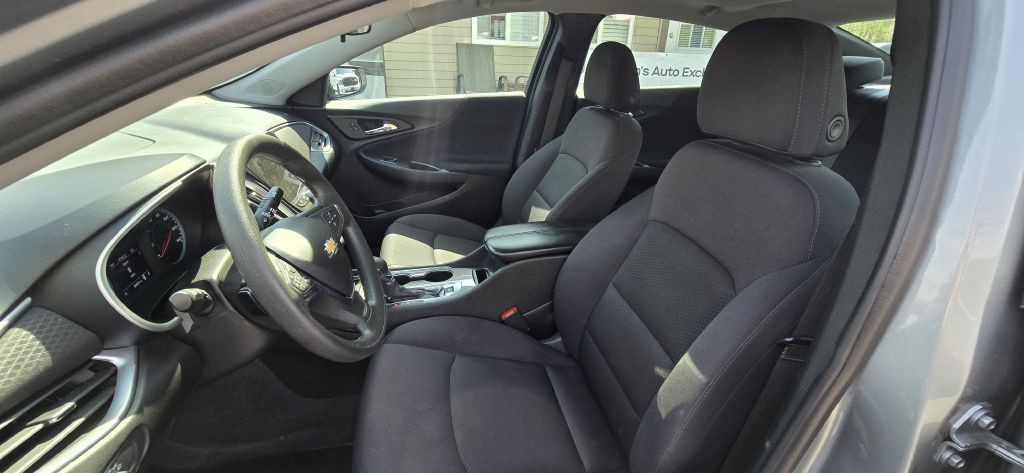 2019 Buick Enclave Image 18
