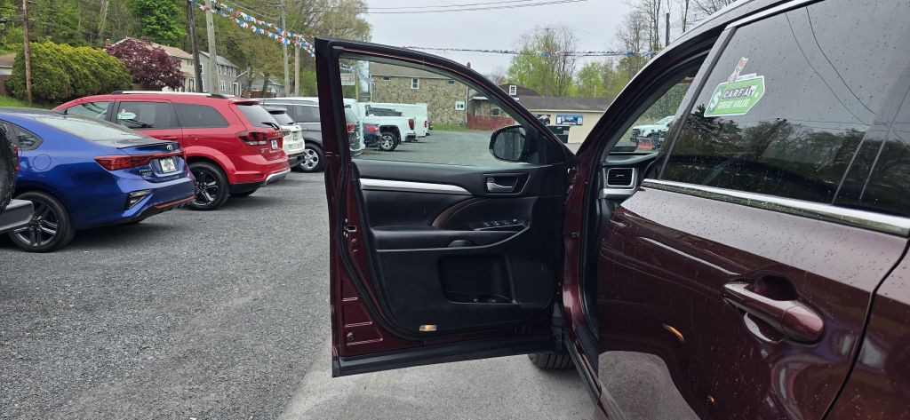 2019 Toyota Highlander Image 16