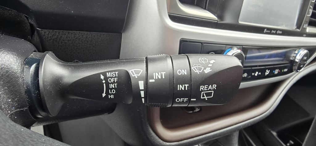 2019 Toyota Highlander Image 56