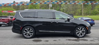 Image for 2017 Chrysler Pacifica Limited ID: 7357816