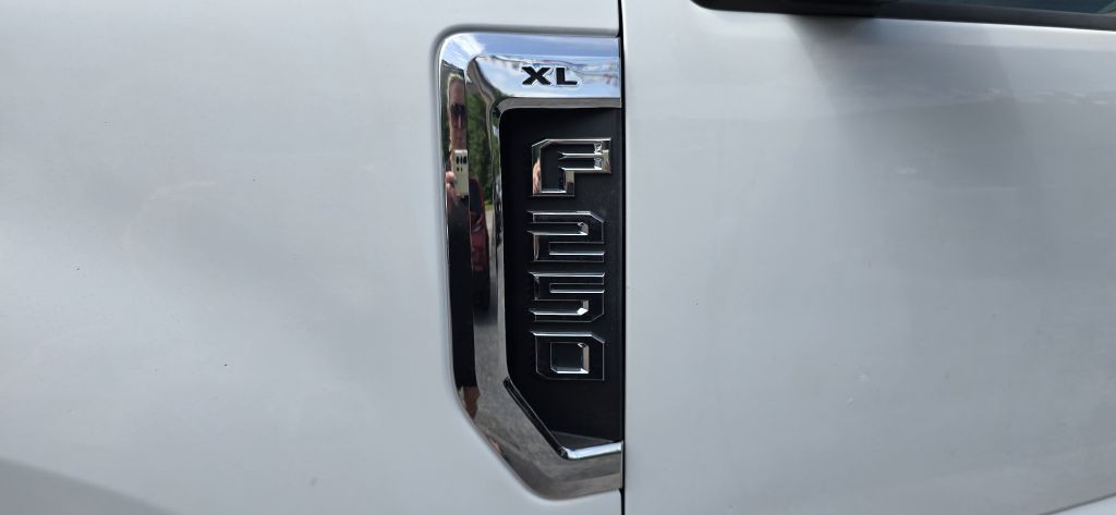 2017 Ford F-250 Image 8