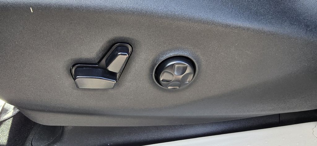 2017 Chrysler Pacifica Image 12