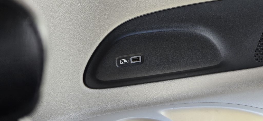 2017 Chrysler Pacifica Image 16