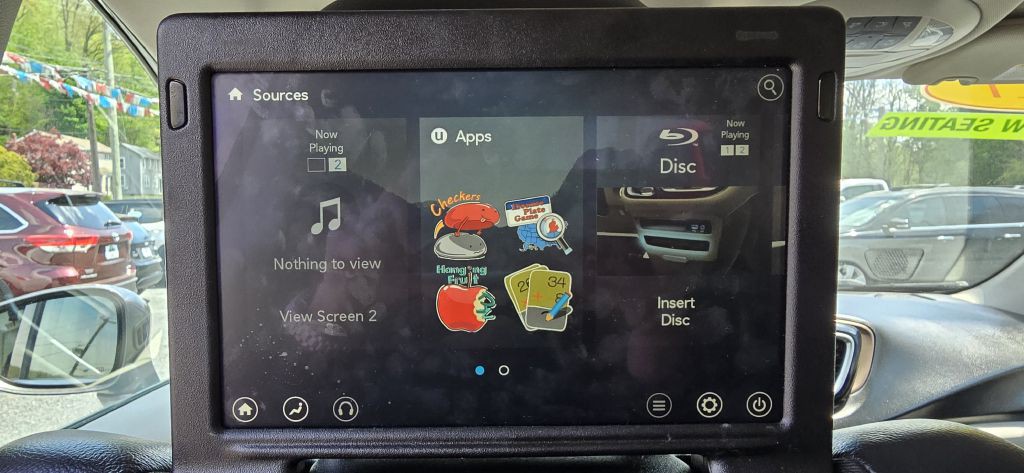 2017 Chrysler Pacifica Image 18