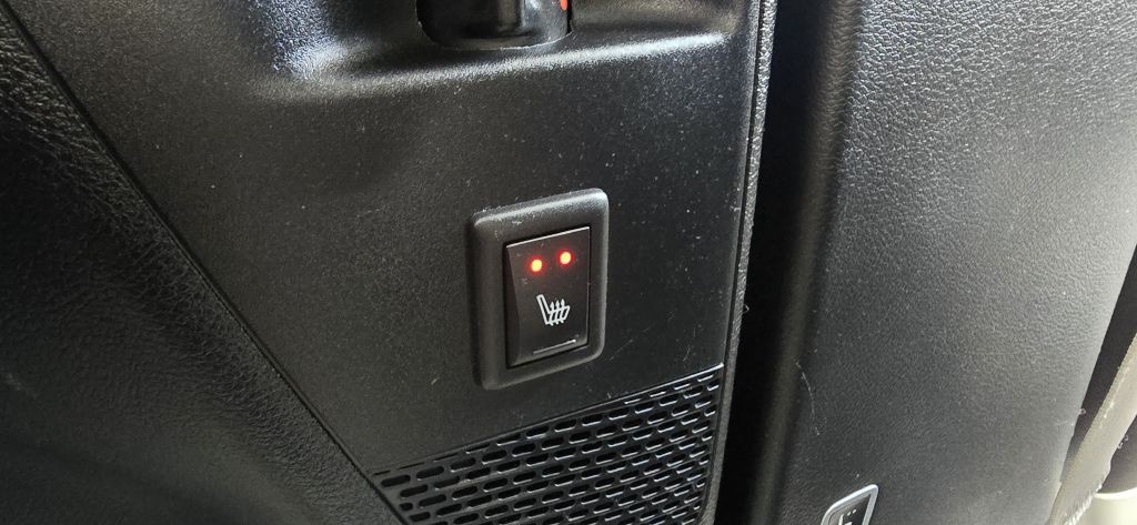 2017 Chrysler Pacifica Image 22