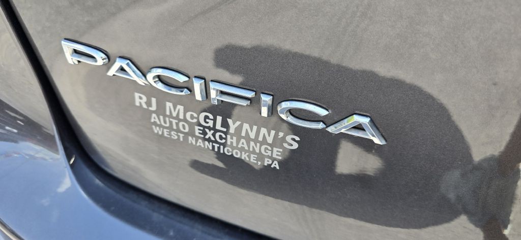2017 Chrysler Pacifica Image 24