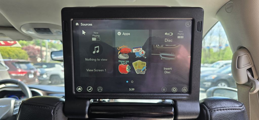 2017 Chrysler Pacifica Image 37