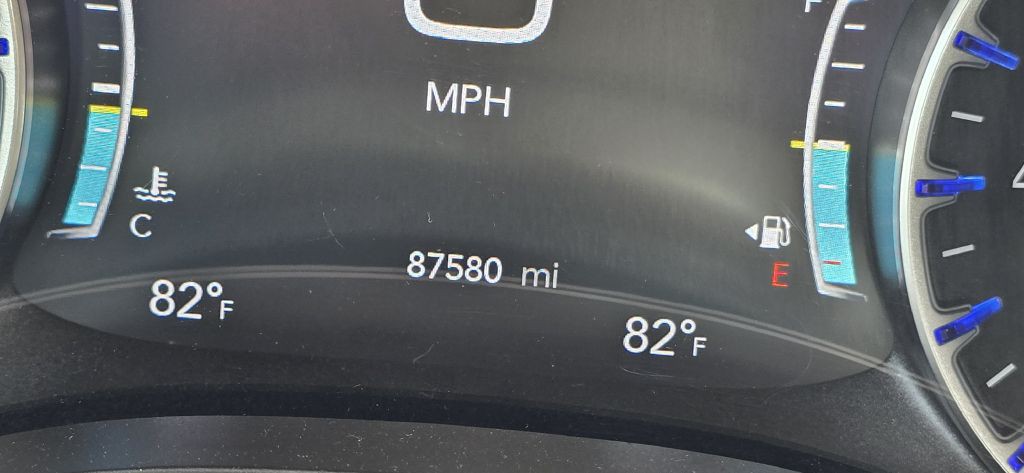 2017 Chrysler Pacifica Image 66
