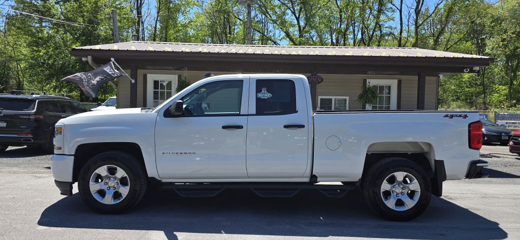 2019 Chevrolet Silverado 1500 Image 2