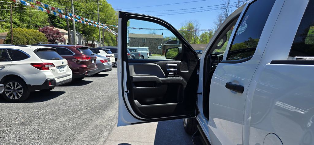 2019 Chevrolet Silverado 1500 Image 17