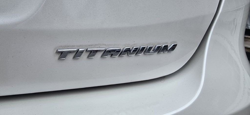 2017 Ford Focus Image 8