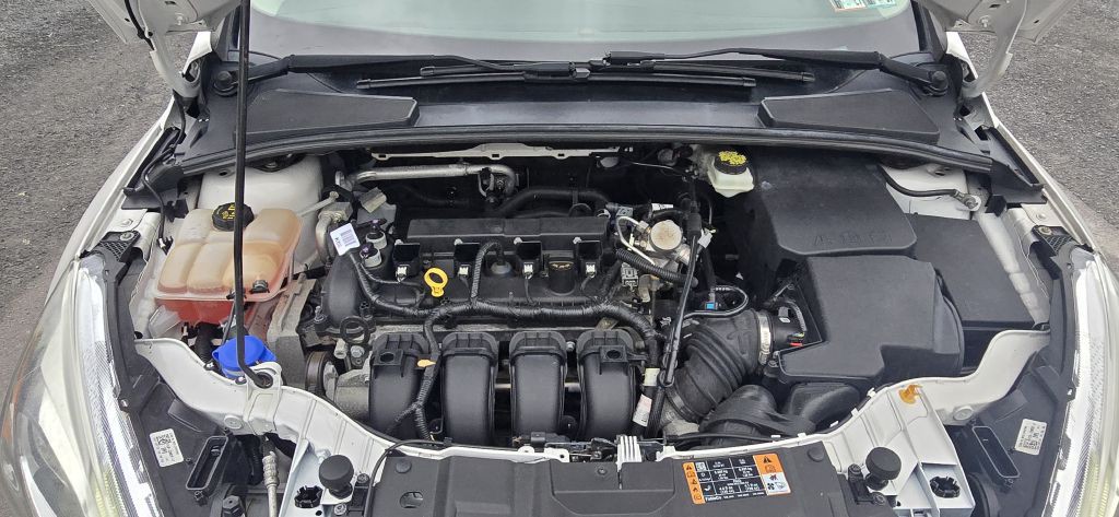 2017 Ford Focus Image 10