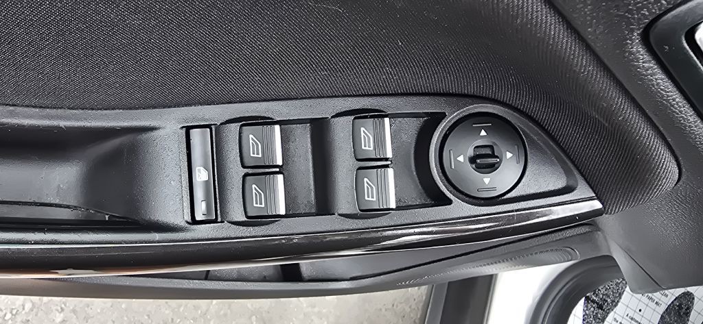 2017 Ford Focus Image 14