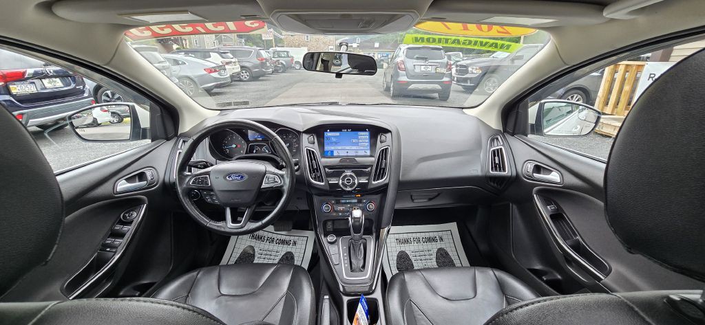 2017 Ford Focus Image 26