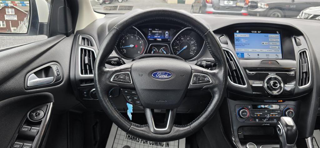 2017 Ford Focus Image 44