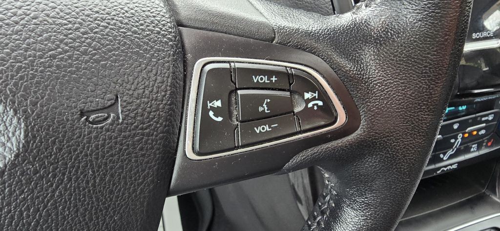 2017 Ford Focus Image 47