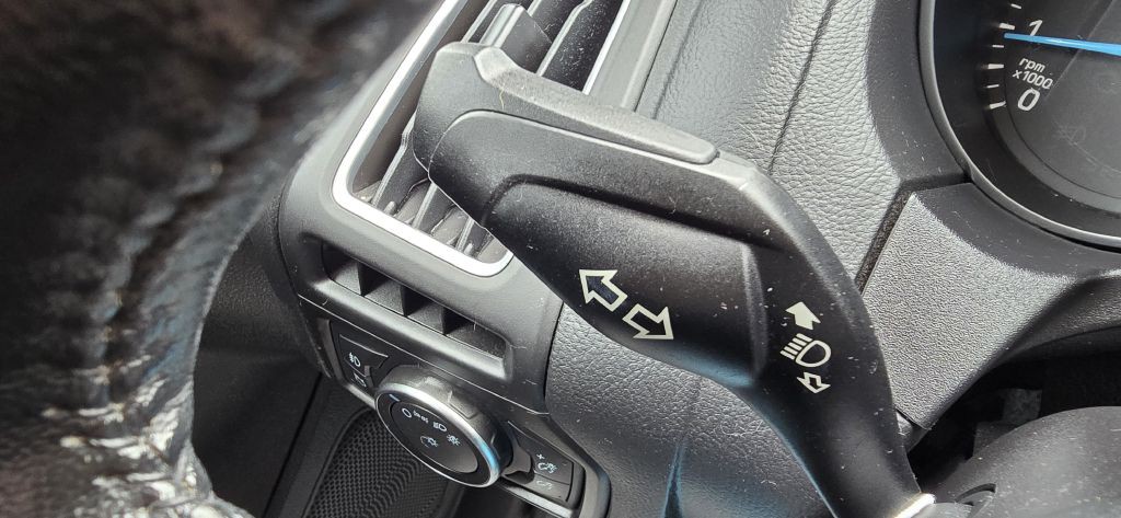 2017 Ford Focus Image 48
