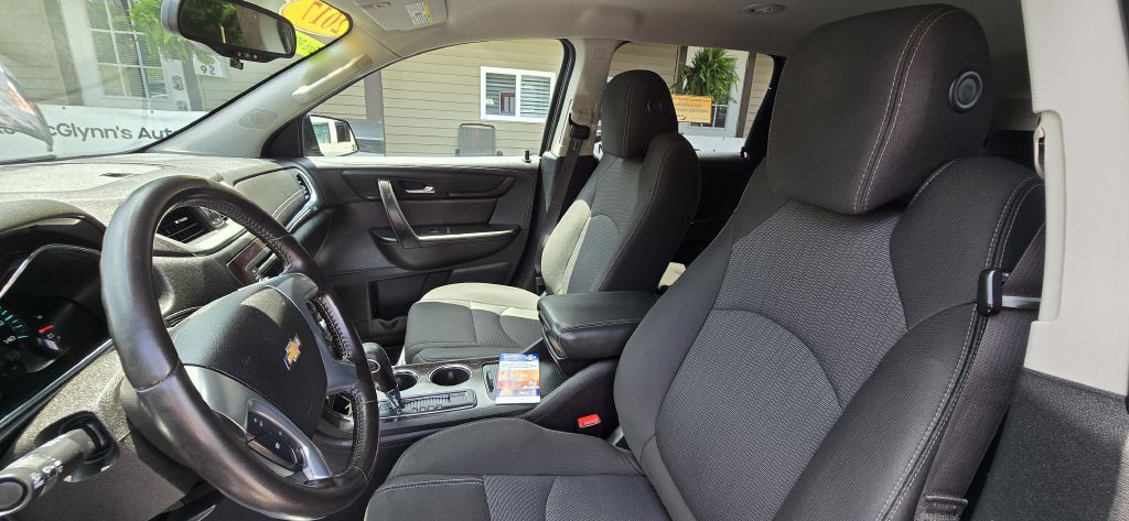 2017 Chevrolet Traverse Image 17