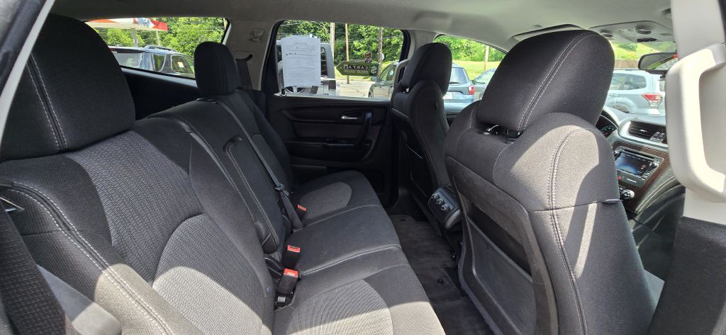 2017 Chevrolet Traverse Image 23