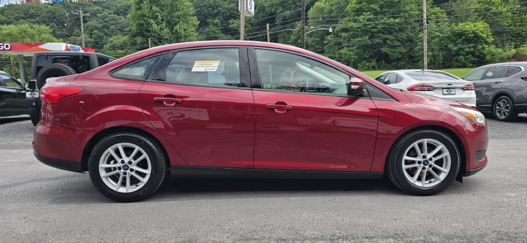 2017 Ford Focus Image 1