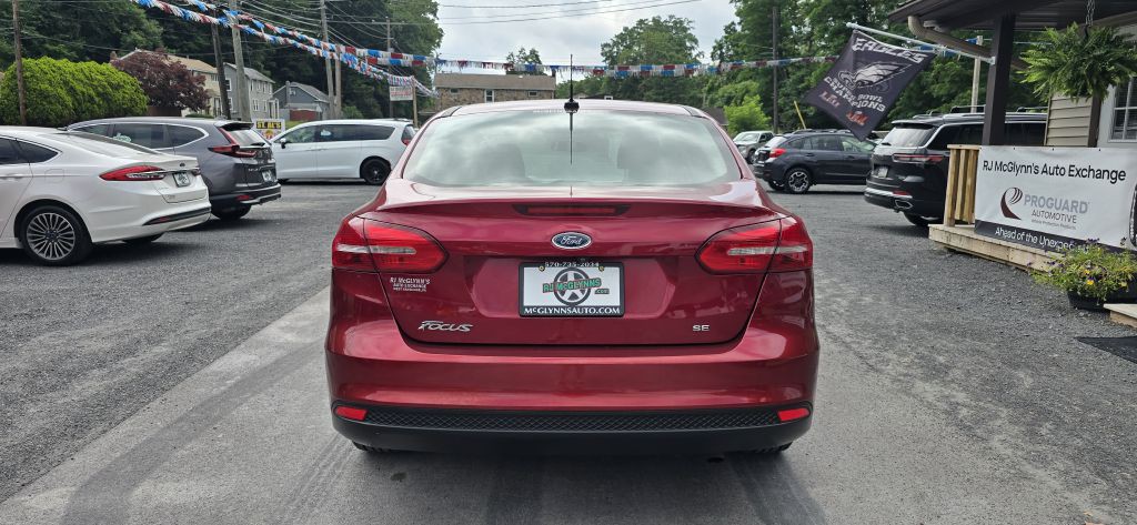 2017 Ford Focus Image 8