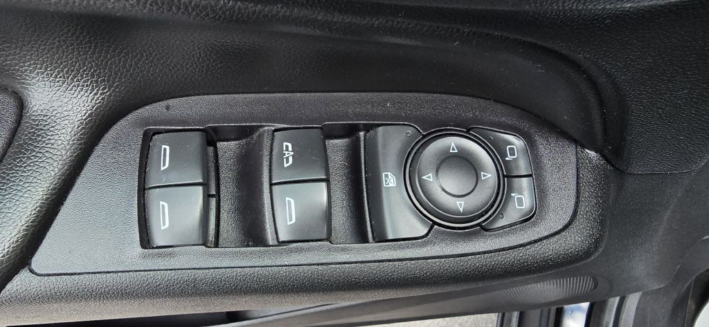 2019 Chevrolet Equinox Image 16