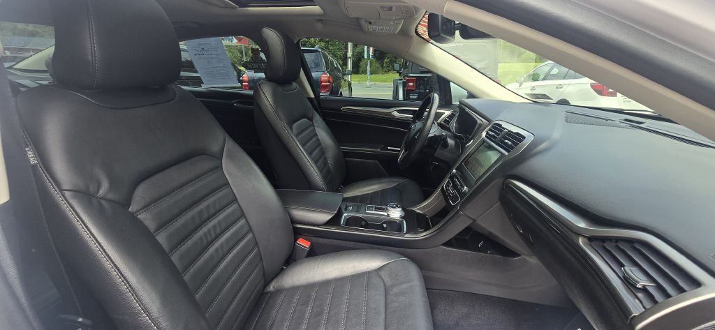 2018 Ford Fusion Image 24