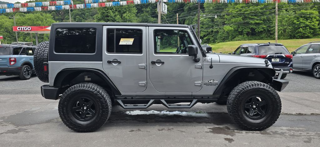 2017 Jeep Wrangler Unlimited Image 1