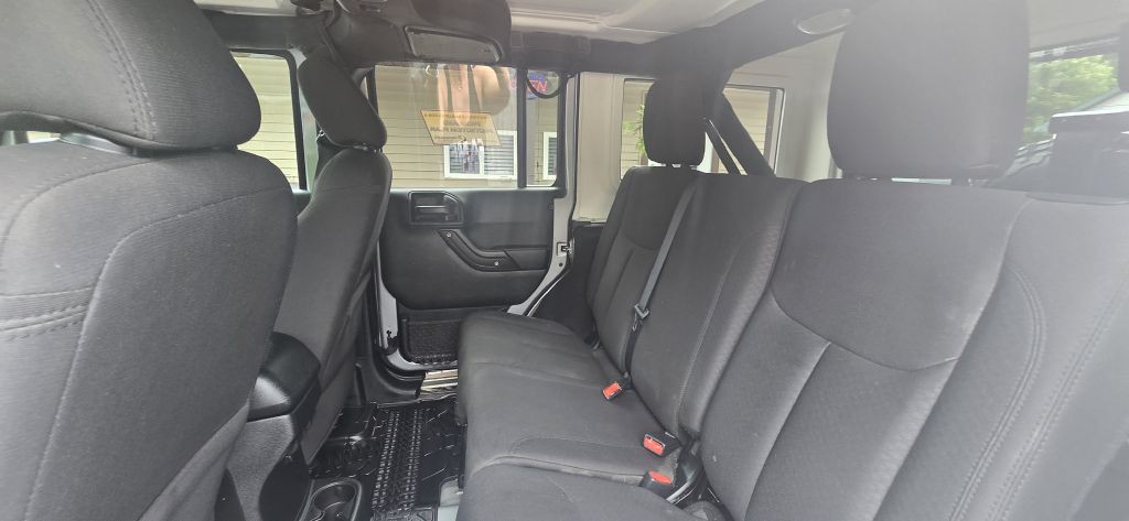2017 Jeep Wrangler Unlimited Image 14