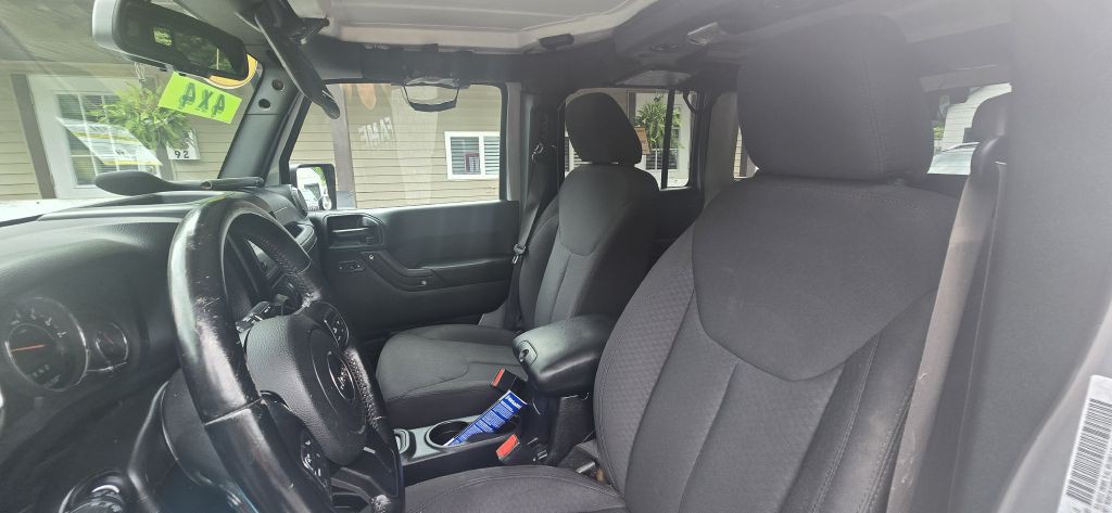 2017 Jeep Wrangler Unlimited Image 16