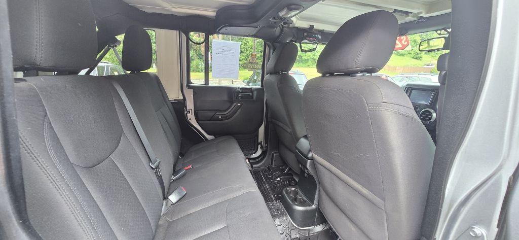 2017 Jeep Wrangler Unlimited Image 20