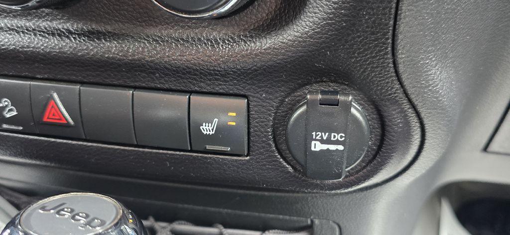 2017 Jeep Wrangler Unlimited Image 31
