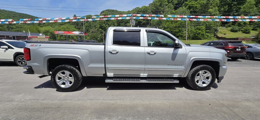 2017 Chevrolet Silverado 1500 Image 1