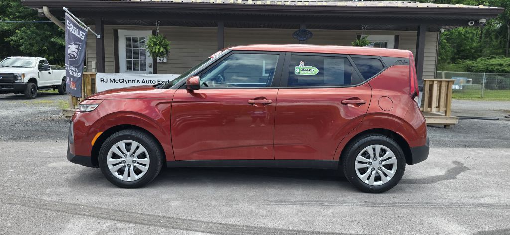 2021 Kia Soul Image 2