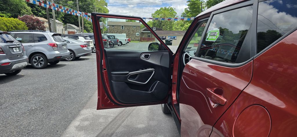 2021 Kia Soul Image 8