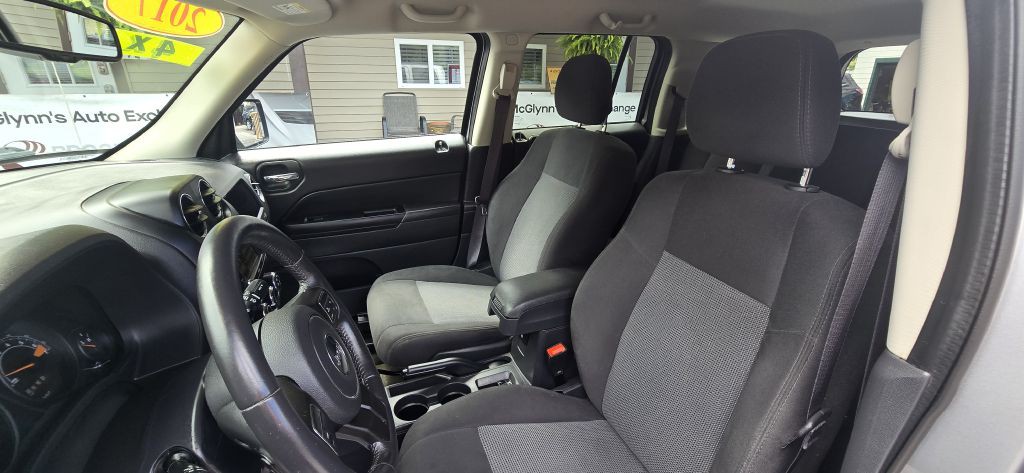 2017 Jeep Patriot Image 16