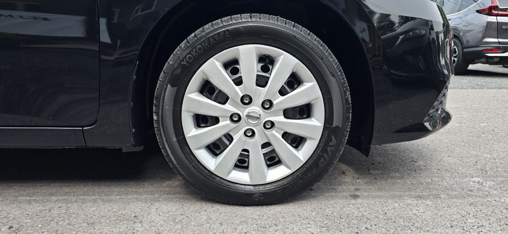 2018 Nissan Sentra Image 9
