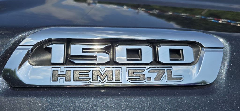 2019 RAM 1500 Image 3