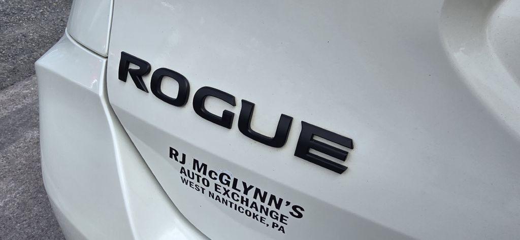 2018 Nissan Rogue Image 8