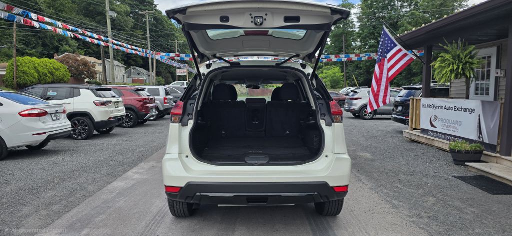 2018 Nissan Rogue Image 22
