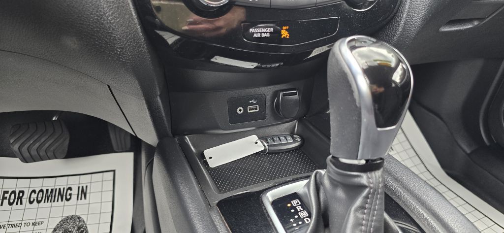 2018 Nissan Rogue Image 36
