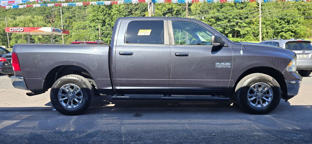 2013 RAM 1500 Image 2