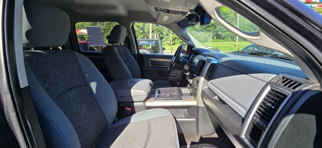 2013 RAM 1500 Image 28