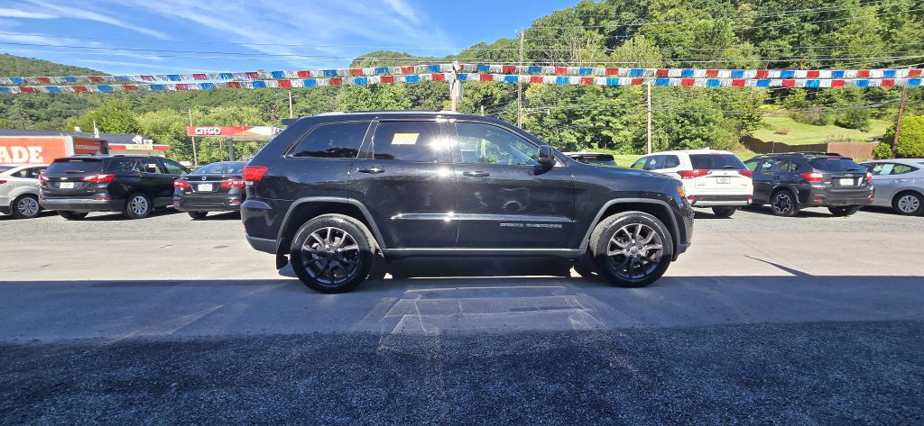 2019 Jeep Grand Cherokee Image 2